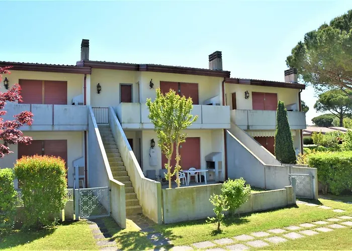 Апартаменти Villaggio Anna *