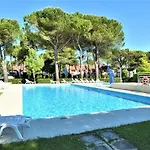 Апартаменты Villaggio Anna *