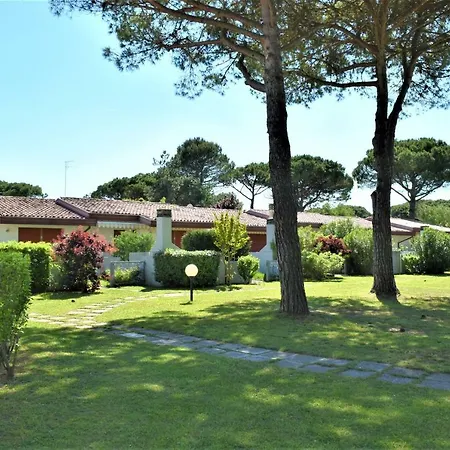 Villaggio Anna *
